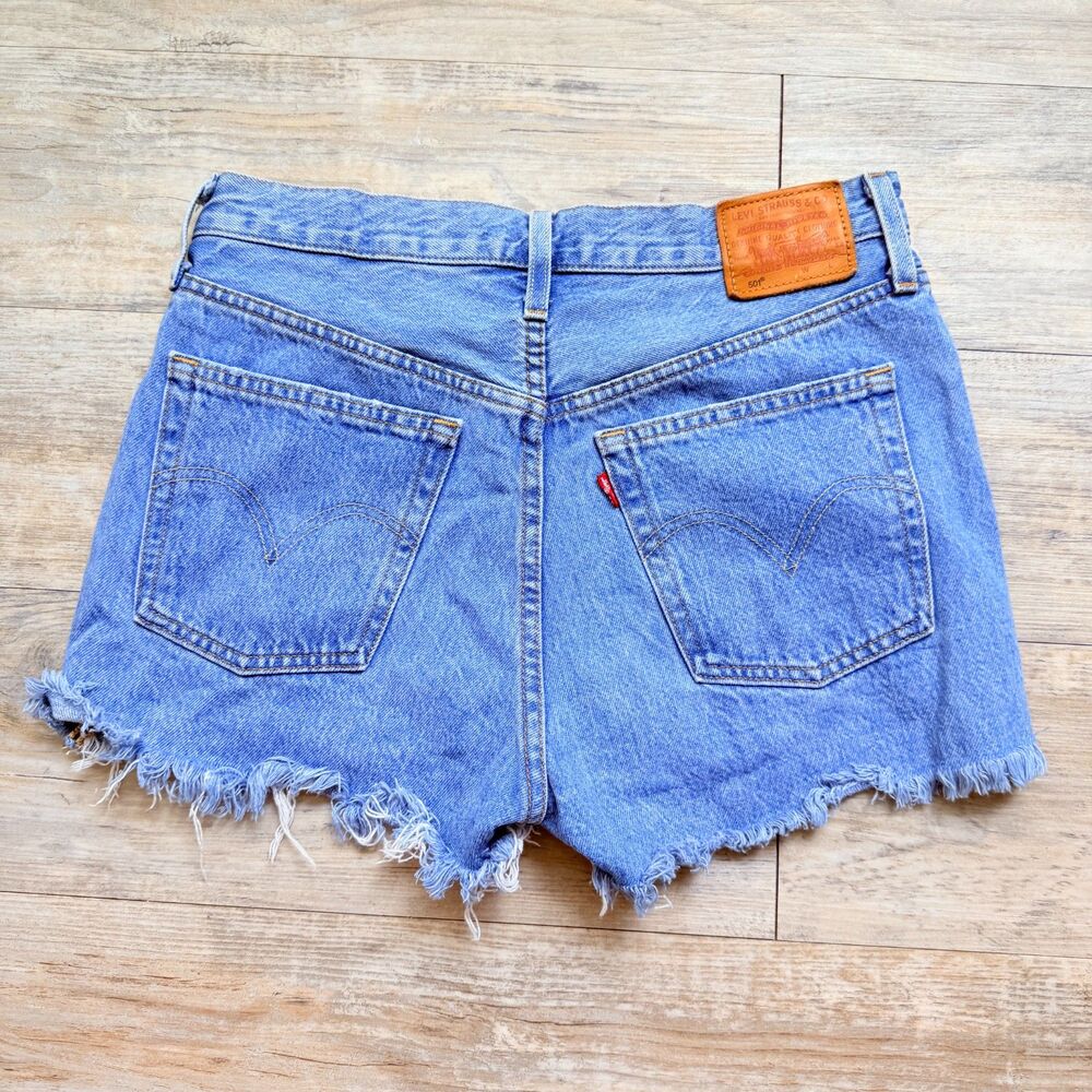 Levi's 501 Original Fit Cutoff Shorts 28 Light Wash Raw Hem Distressed Denim